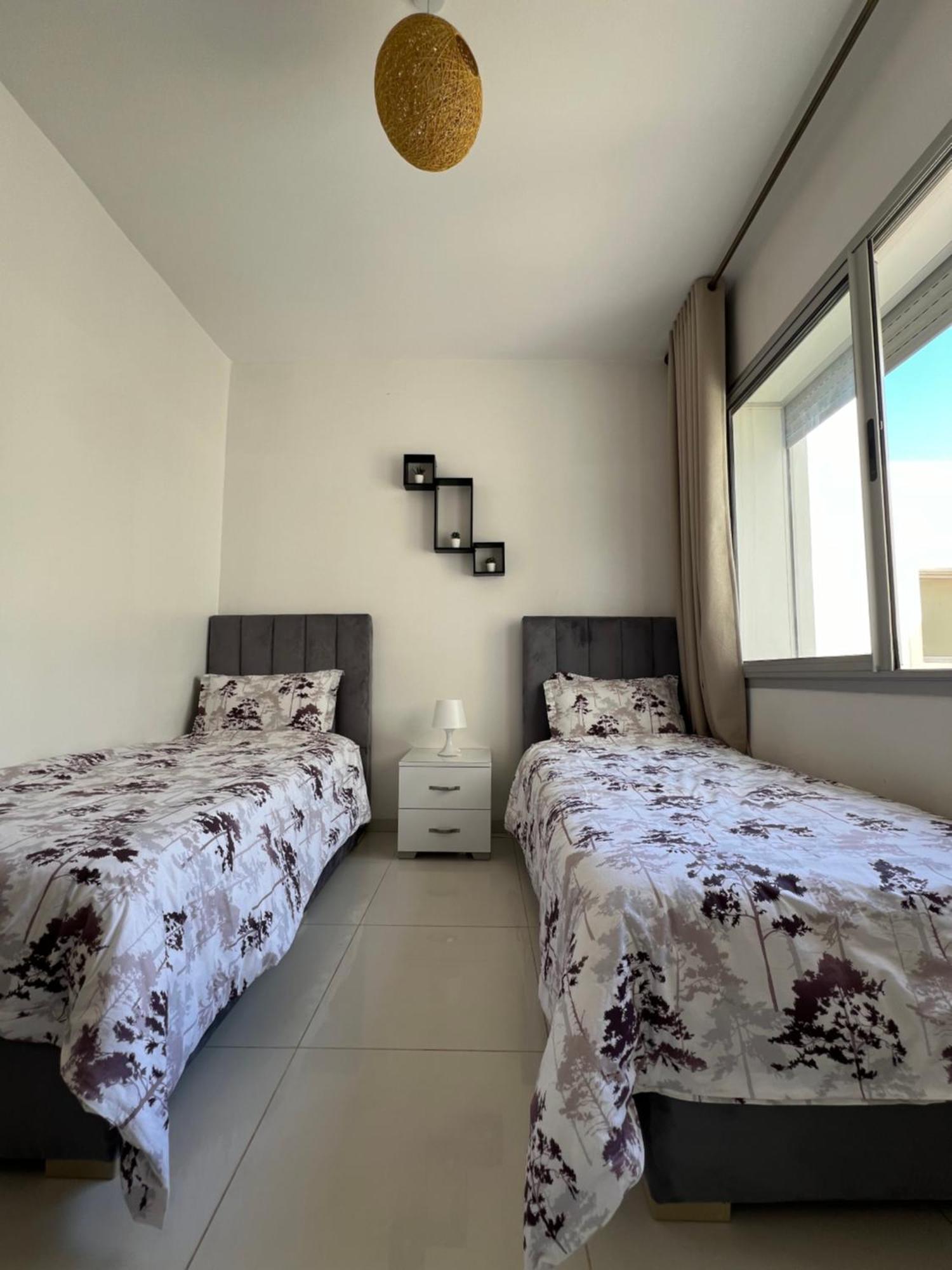 Appartement Pied Dans L'Eau Avec Piscine Aourir Exterior photo